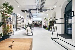 Queens Flagship Store